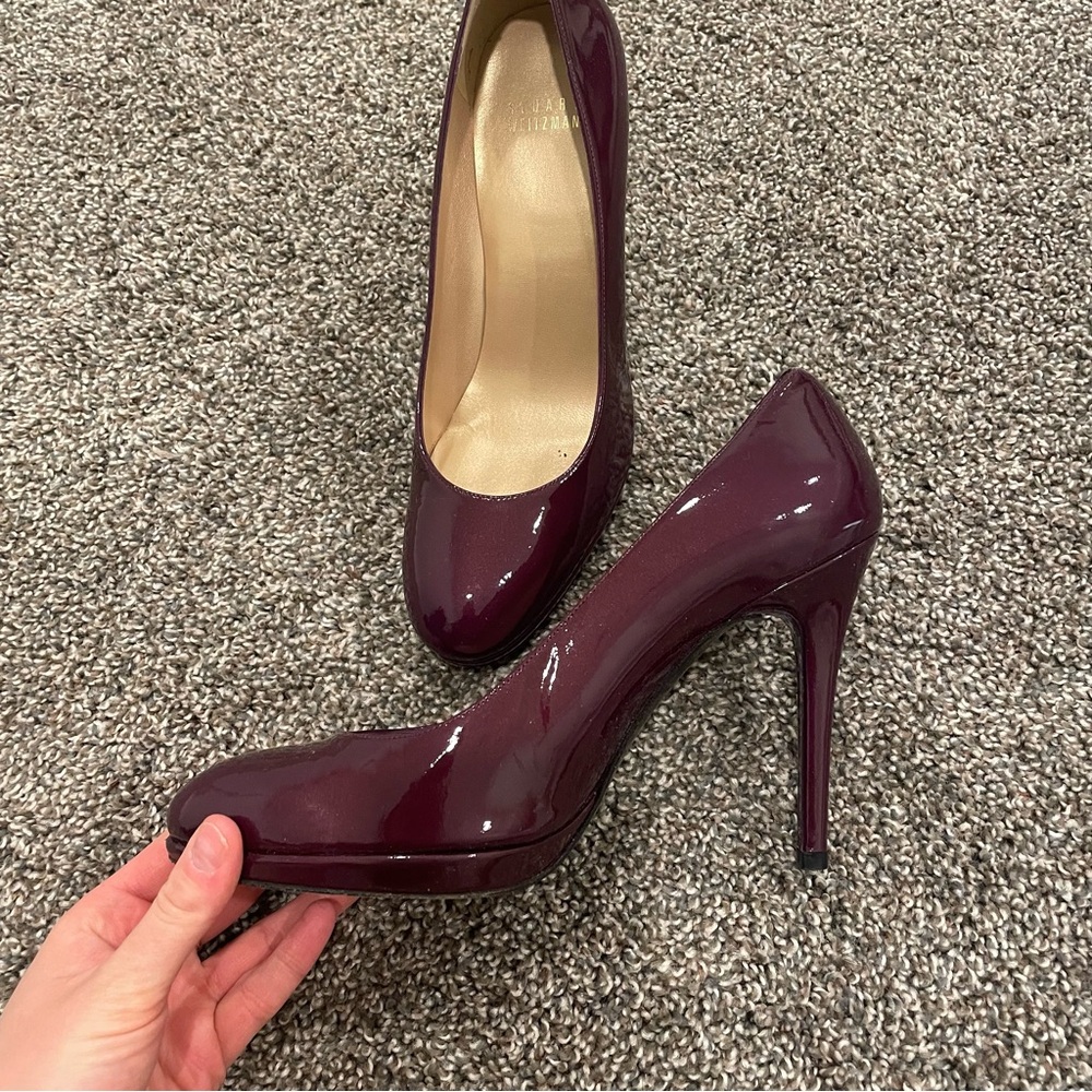 Stuart Weitzman Patent Leather Pumps in Deep Plum